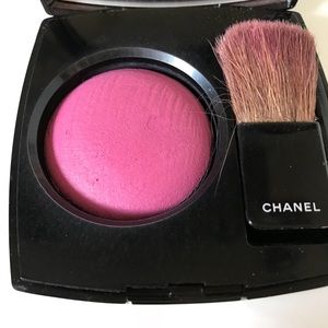 Chanel blush